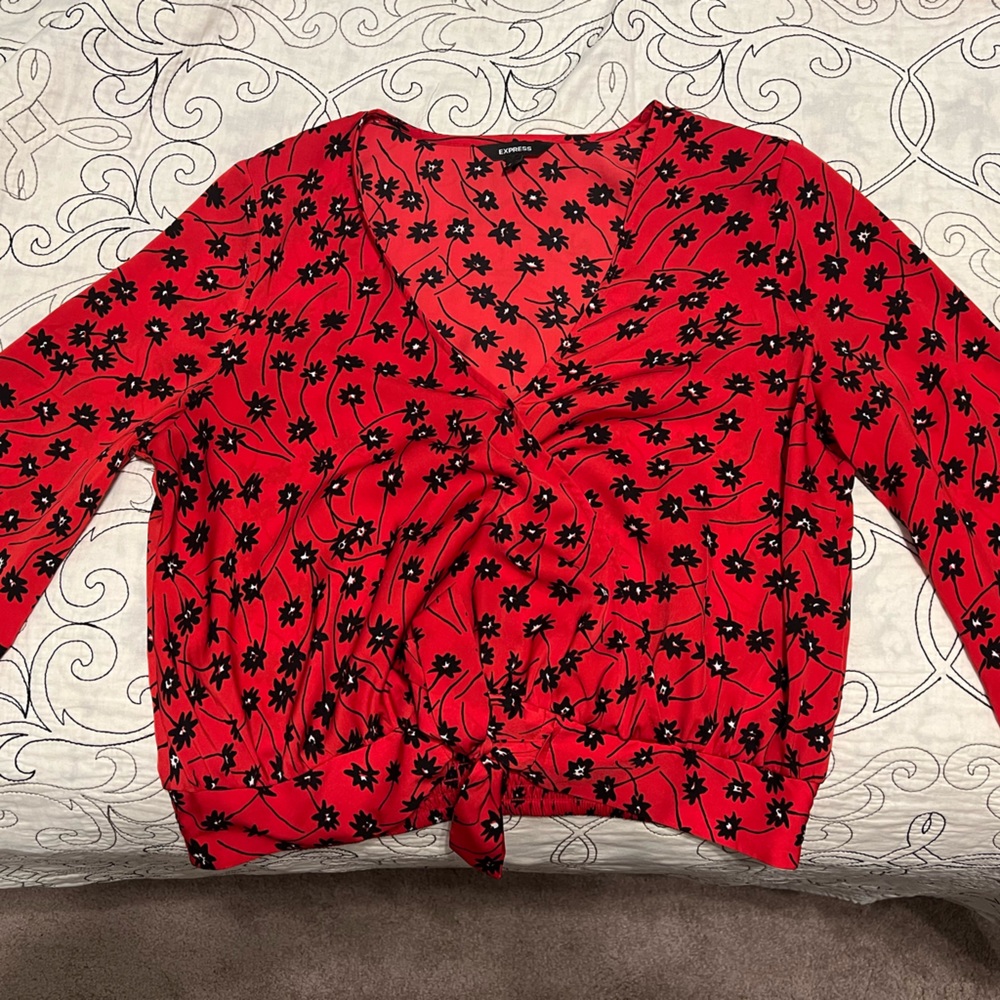 EXPRESS Long Sleeve Crop Length Floral Shirt Size M